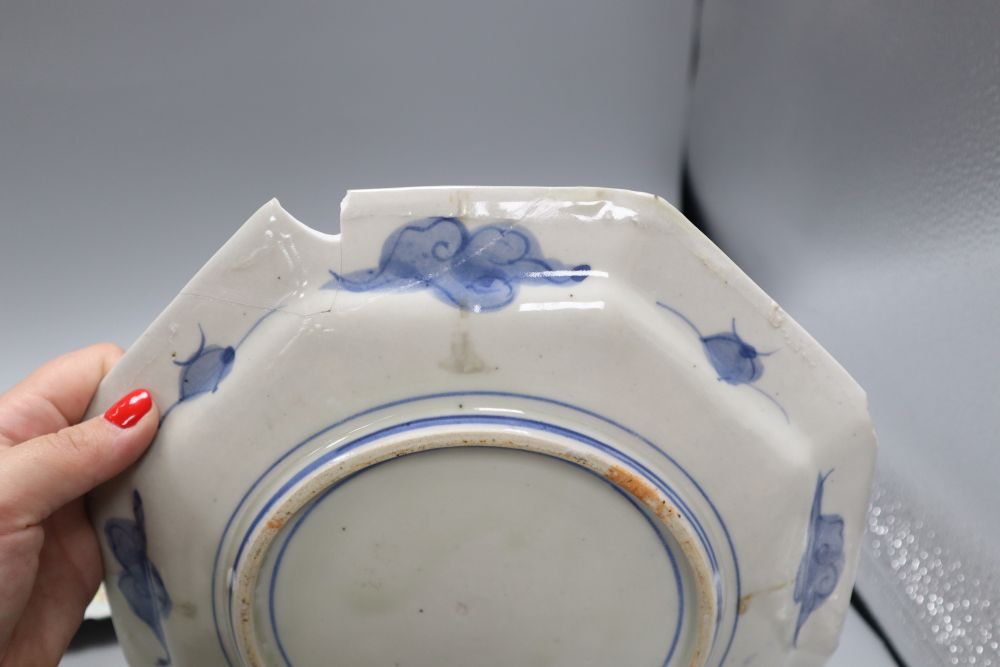 A Chinese celadon bowl, diameter 14cm, an Imari plate and two Chinese plates